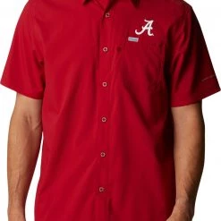 Columbia Men's Alabama Crimson Tide Crimson Slack Tide Button-Down Shirt