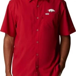 Columbia Men's Arkansas Razorbacks Cardinal Slack Tide Button-Down Shirt