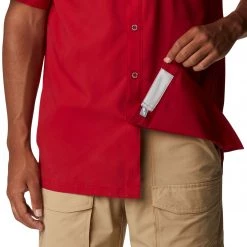 Columbia Men's Arkansas Razorbacks Cardinal Slack Tide Button-Down Shirt -Columbia Sales Store unnamed file 3983