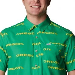 Columbia Men's Oregon Ducks Green Super Slack Tide Button Down Shirt -Columbia Sales Store unnamed file 4197