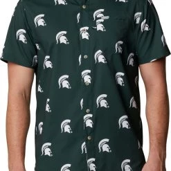Columbia Men's Michigan State Spartans Green Super Slack Tide Button Down Shirt