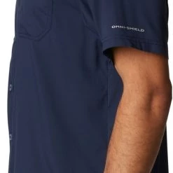 Columbia Men's Notre Dame Fighting Irish Navy Slack Tide Camp Button Down Shirt -Columbia Sales Store unnamed file 4571