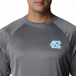 Columbia Men's North Carolina Tar Heels Charcoal Heather Gray CLG Terminal Tackle&trade; Long Sleeve Shirt -Columbia Sales Store unnamed file 4739